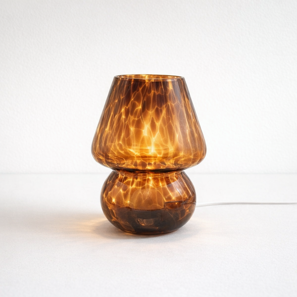 Sablé, lampe champignon en verre ambré moucheté façon écaille, 18 cm