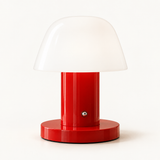 Céleste, lampe champignon sans fil 22,5 cm, coloris rouge laqué et verre opalin, sur fond crème