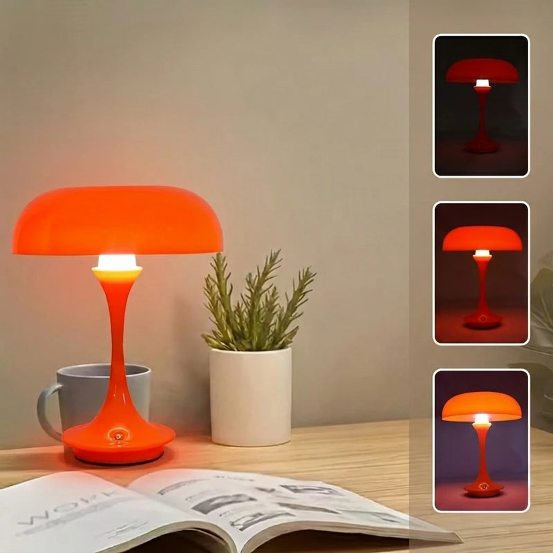 Capucine, lampe champignon en ABS à chapeau large sur pied évasé — vue 4