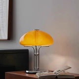 Auguste, lampe champignon vintage à large chapeau en verre ambré sur structure chromée — vue 4