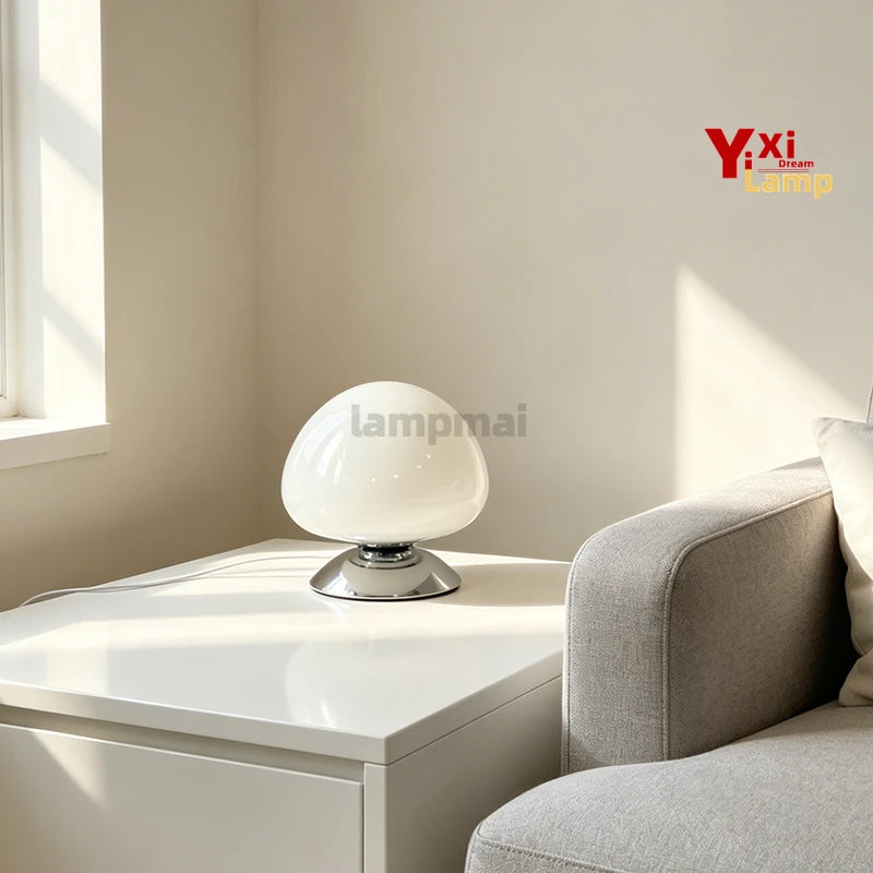 Lune, lampe champignon en verre sur base disque chromée, 16 cm — vue 4