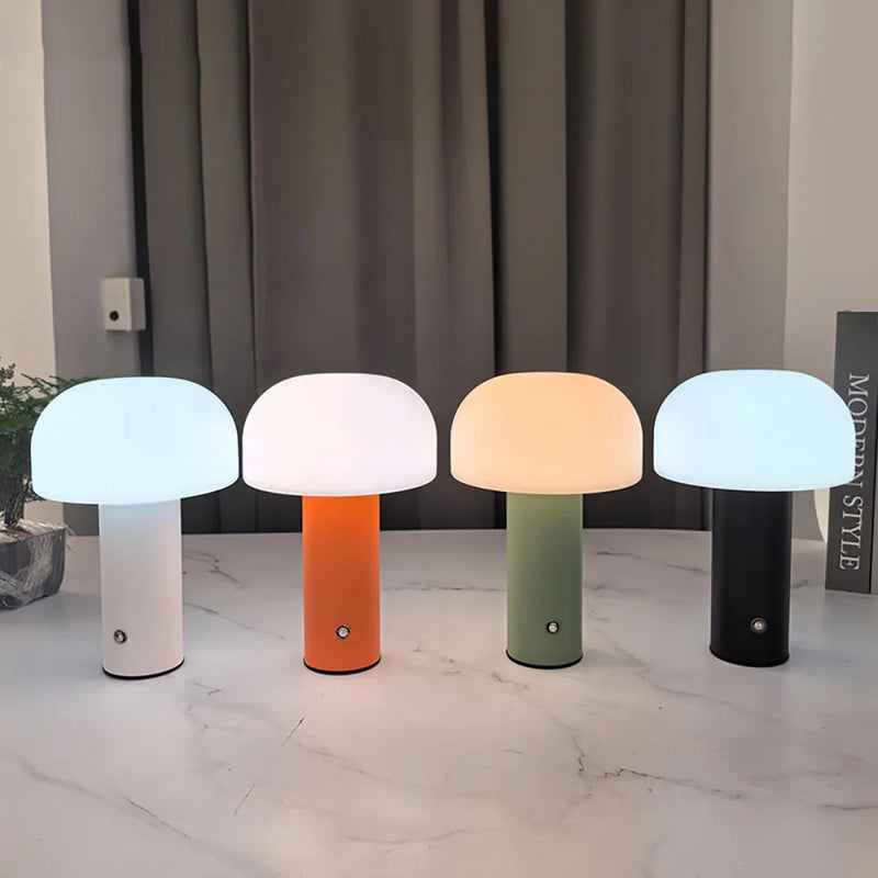 Nils, lampe champignon sans fil de 22,5 cm, chapeau opale et corps coloré — vue 2