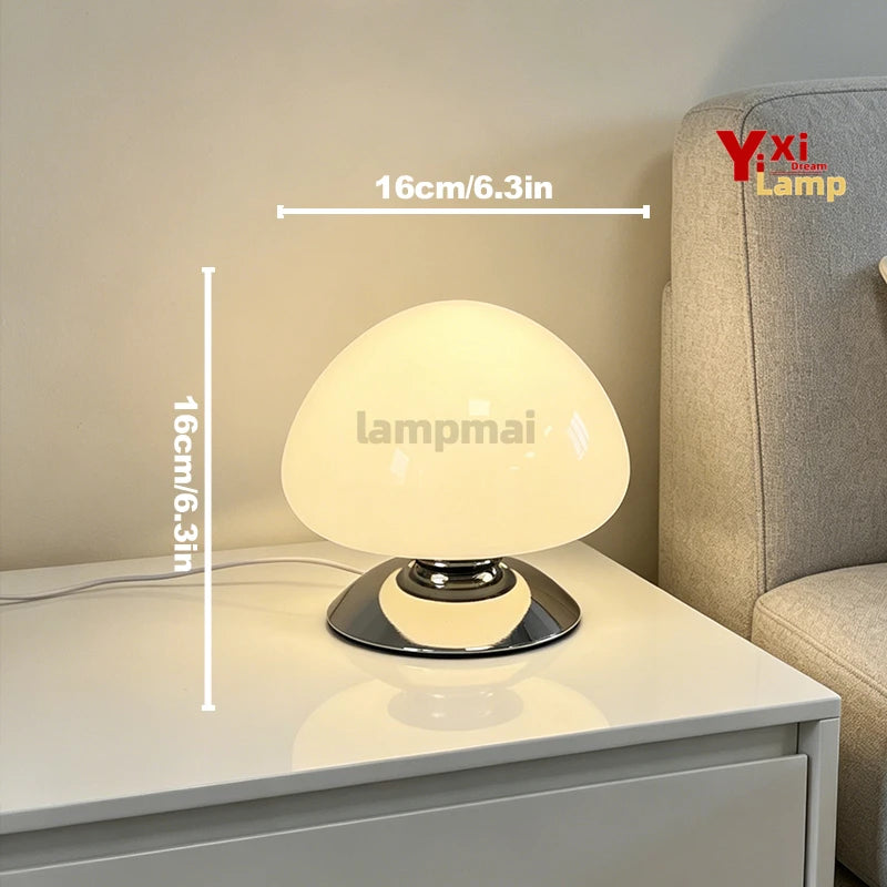 Lune, lampe champignon en verre sur base disque chromée, 16 cm — vue 7