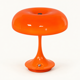 Capucine, lampe champignon orange en verre avec gradation en continu, sur fond crème