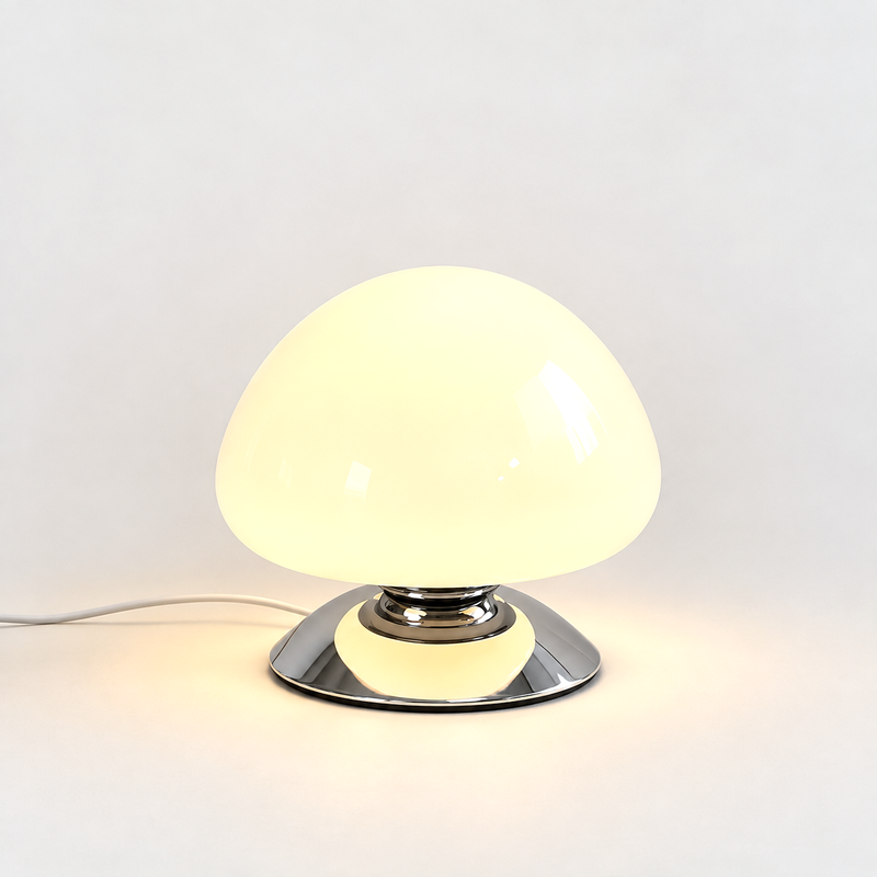 Lune, lampe champignon en verre crème sur socle chromé à deux gradins